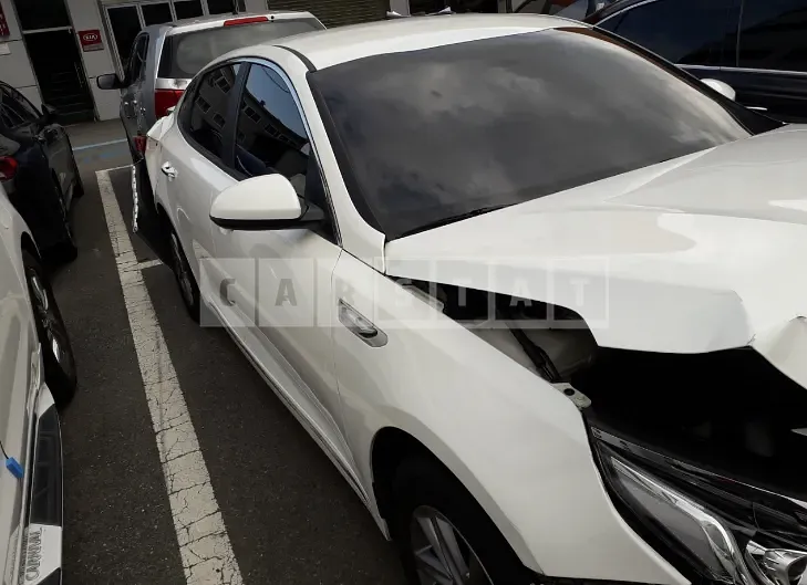 Photo 2 of 20: 2019 Kia K5, VIN KNAGS416BKA264577 — Korean insurance auction