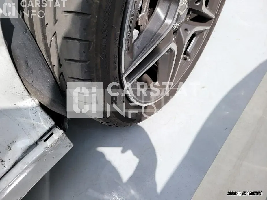 Photo 2 of 42: 2021 Mercedes-Benz C200, VIN W1KWF8AB7MR608743 — Korean insurance auction