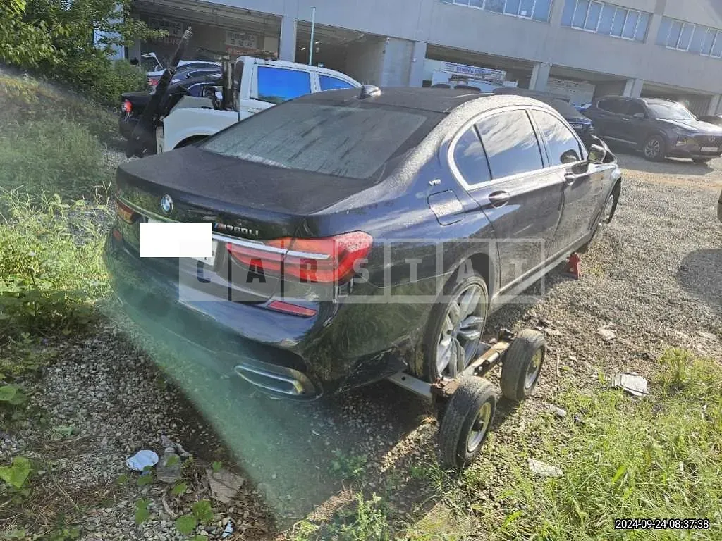 Photo 2 of 21: 2017 BMW 740Li xDrive — Korean insurance auction