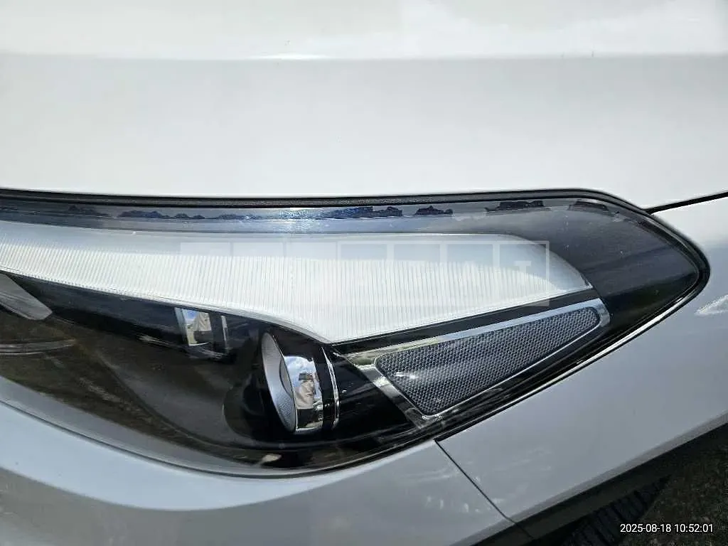 Photo 2 of 18: 2015 Hyundai Tucson TL — Korean insurance auction