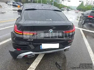 Photo 1 of 12: 2024 BMW X4 xDrive20i — Korean insurance auction