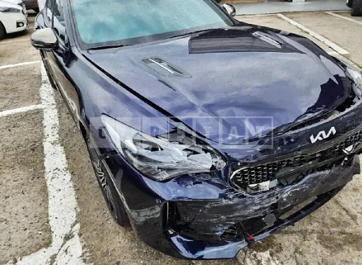 Photo 2 of 15: 2022 Kia Stinger, VIN KNAE551CDNS117023 — Korean insurance auction