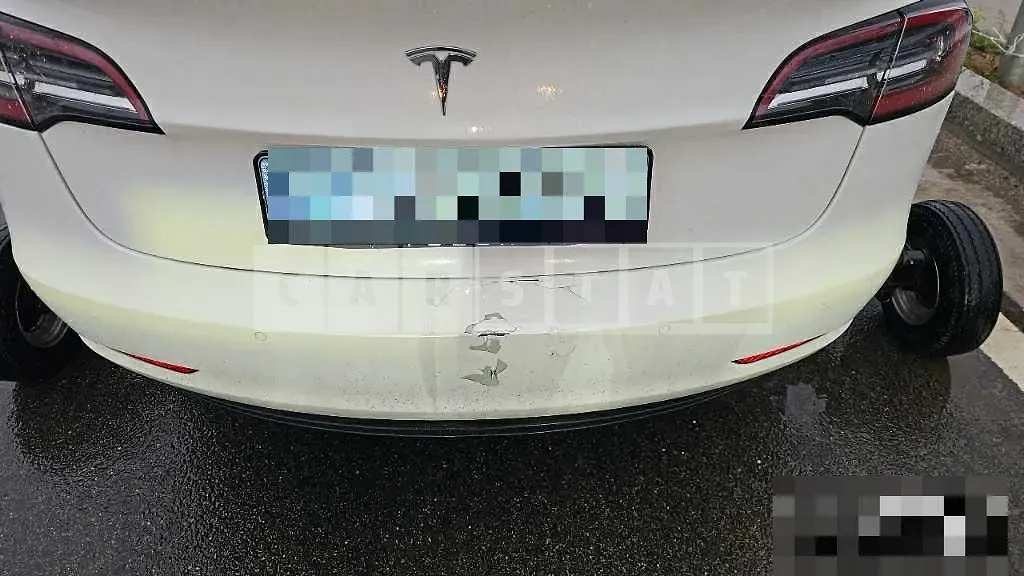 Photo 2 of 9: 2022 Tesla Model 3 Long Range — Korean insurance auction