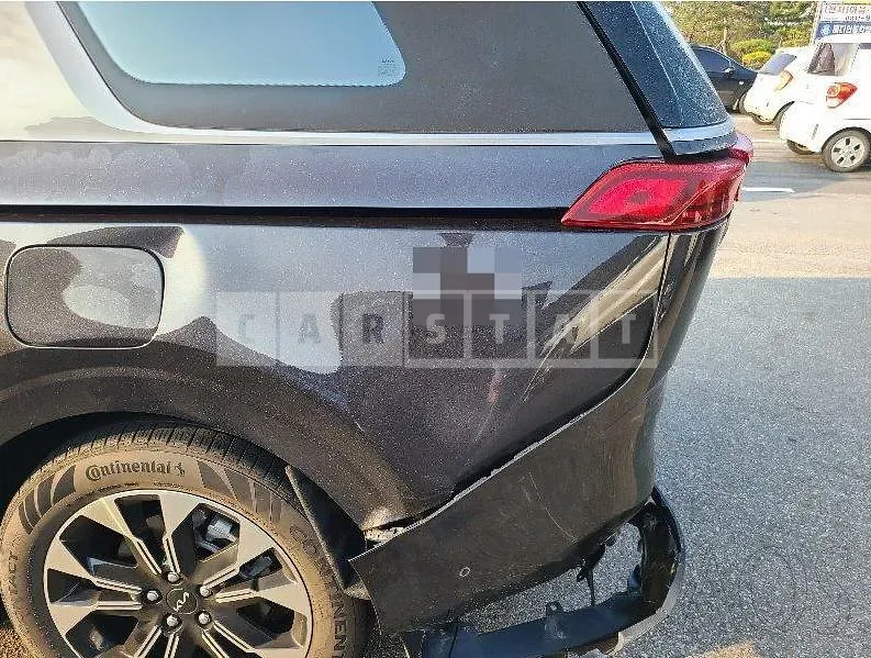 Photo 2 of 6: 2022 Kia Carnivals — Korean insurance auction