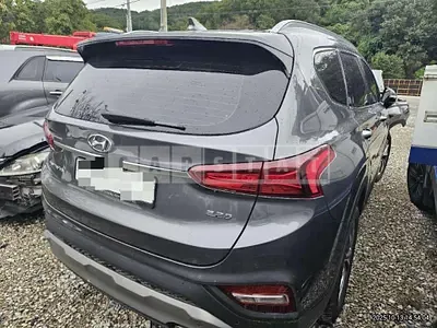 Photo 1 of 25: 2018 Hyundai Santa Fe TM — Korean insurance auction