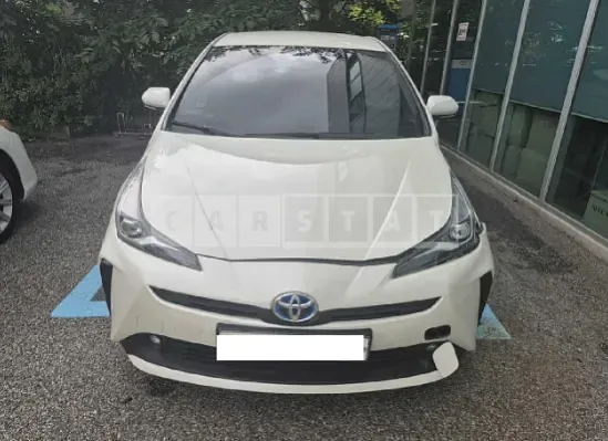 Photo 2 of 19: 2019 Toyota Prius — Korean insurance auction