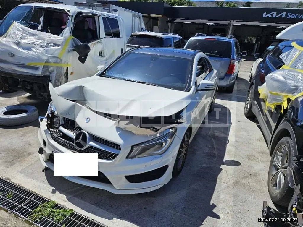 Photo 2 of 24: 2015 Mercedes-Benz CLA250 4Matic — Korean insurance auction