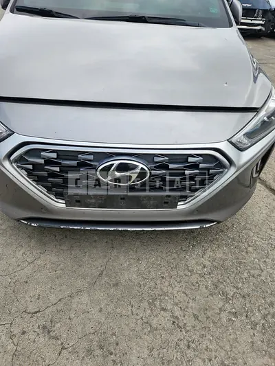 Photo 1 of 17: 2019 Hyundai IONIQ 1.6 Hybrid — Korean insurance auction