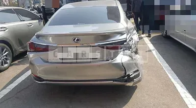 Photo 1 of 17: 2020 Lexus ES300h, VIN JTHBA1C11M2002106 — Korean insurance auction