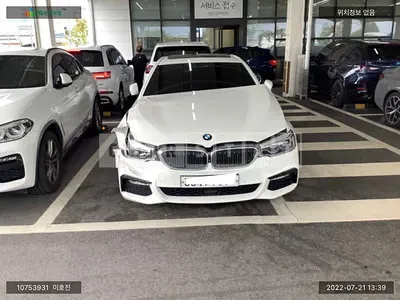 Photo 1 of 15: 2018 BMW 530i xDrive, VIN WBAJD9105JWC82629 — Korean insurance auction