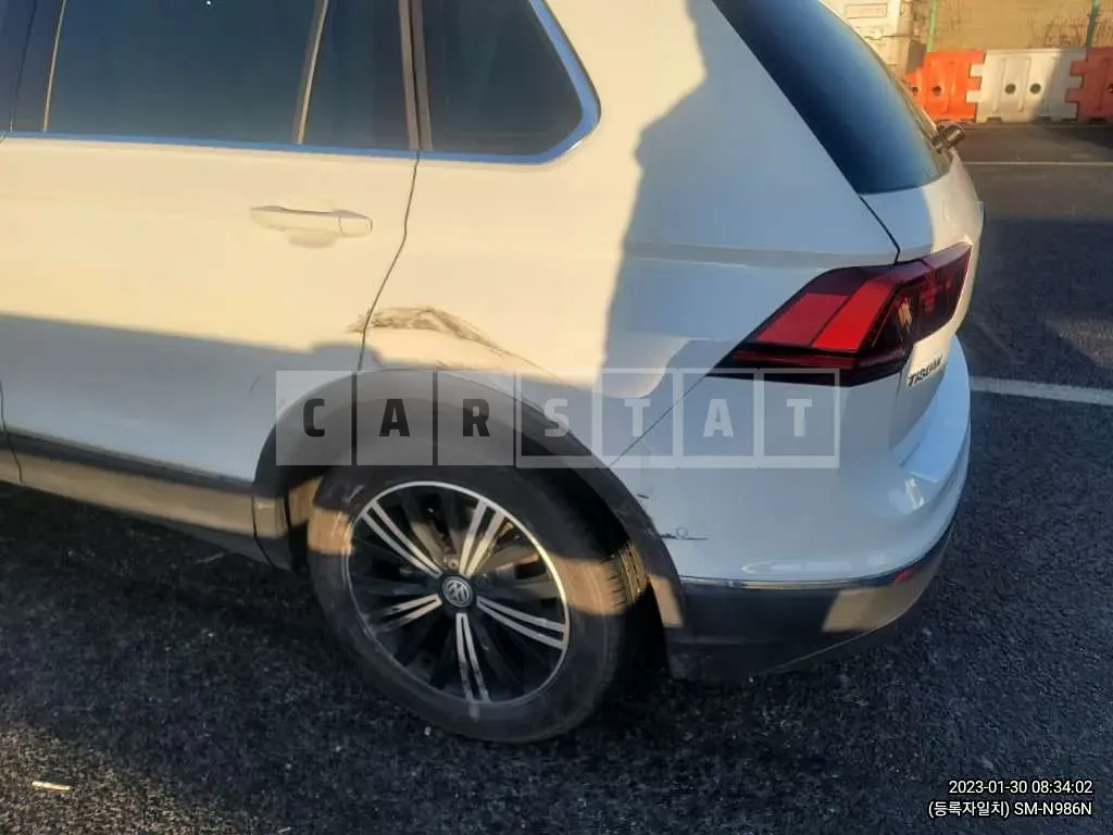 Photo 2 of 16: 2020 Volkswagen Tiguan 2.0 TDI, VIN WVGZZZ5NZLW322330 — Korean insurance auction