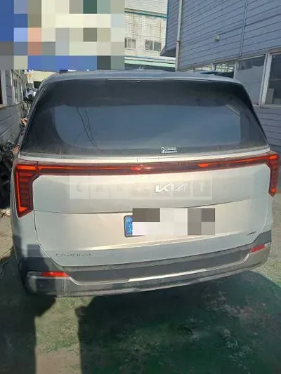 Photo 1 of 16: 2024 Kia Carnival Hybrid — Korean insurance auction
