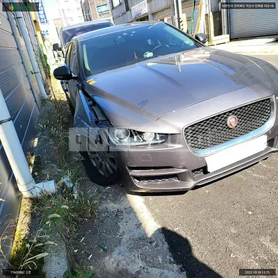 Photo 1 of 8: 2015 Jaguar XE, VIN SAJAB4BN5GA922199 — Korean insurance auction