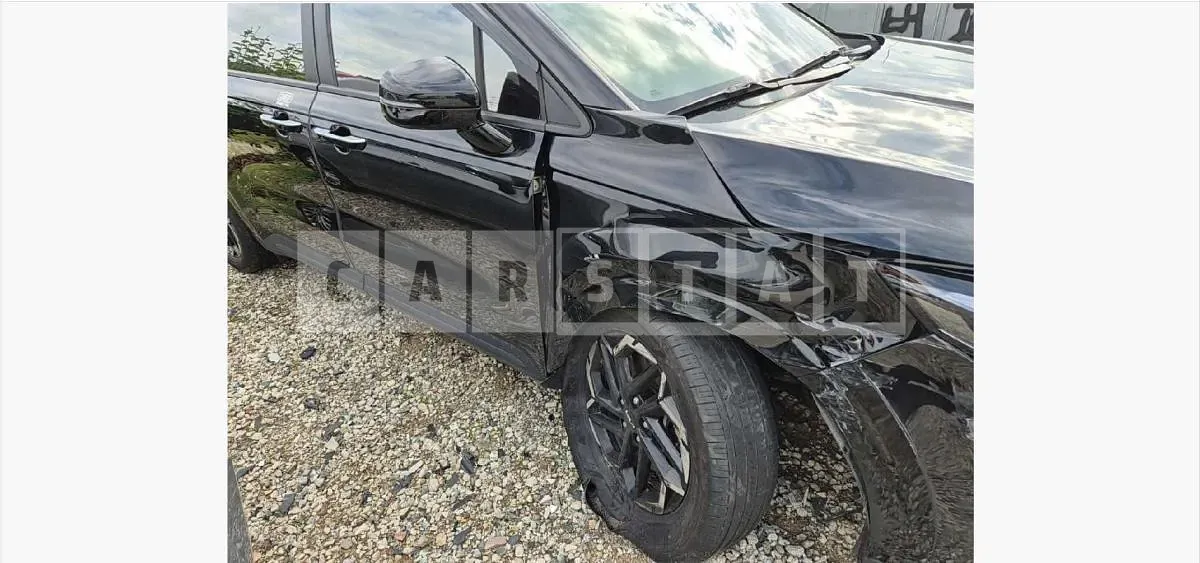 Photo 2 of 34: 2025 Kia Carnival 9-Seater 2.2 — Korean insurance auction