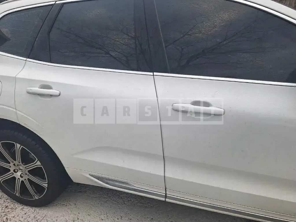 Photo 2 of 17: 2019 Volvo XC60 D5 AWD — Korean insurance auction