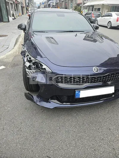 Photo 1 of 13: 2018 Kia Stinger, VIN KNAE351ADKS042385 — Korean insurance auction