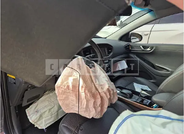 Photo 2 of 9: 2019 Hyundai Modern Ionic Electric — Korean insurance auction