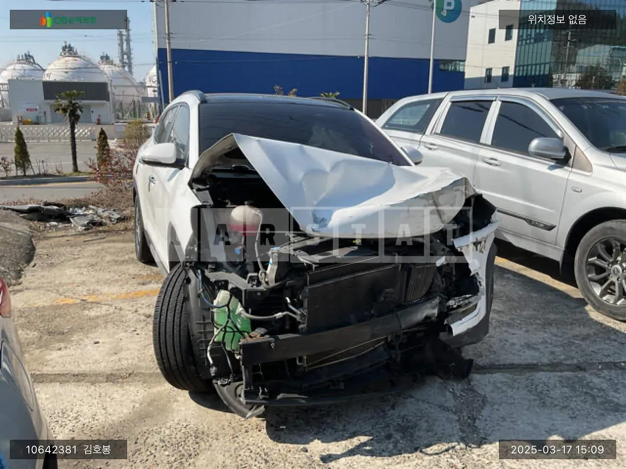 Photo 2 of 14: 2017 Hyundai Tucson, VIN KMHJ5815GJU576807 — Korean insurance auction