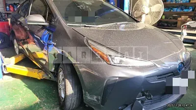Photo 1 of 35: 2020 Toyota Prius, VIN JTDKARFU3L3124528 — Korean insurance auction