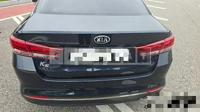 Photo 1 of 7: 2017 Kia K5 2.0 — Korean insurance auction