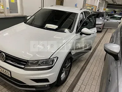 Photo 1 of 24: 2020 Volkswagen Tiguan 2.0 TDI, VIN WVGZZZ5NZLW821963 — Korean insurance auction