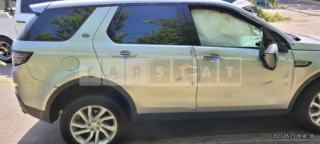 Photo 2 of 18: 2018 Land Rover Discovery Sport 2.0d, VIN SALCA2BN1JH749836 — Korean insurance auction