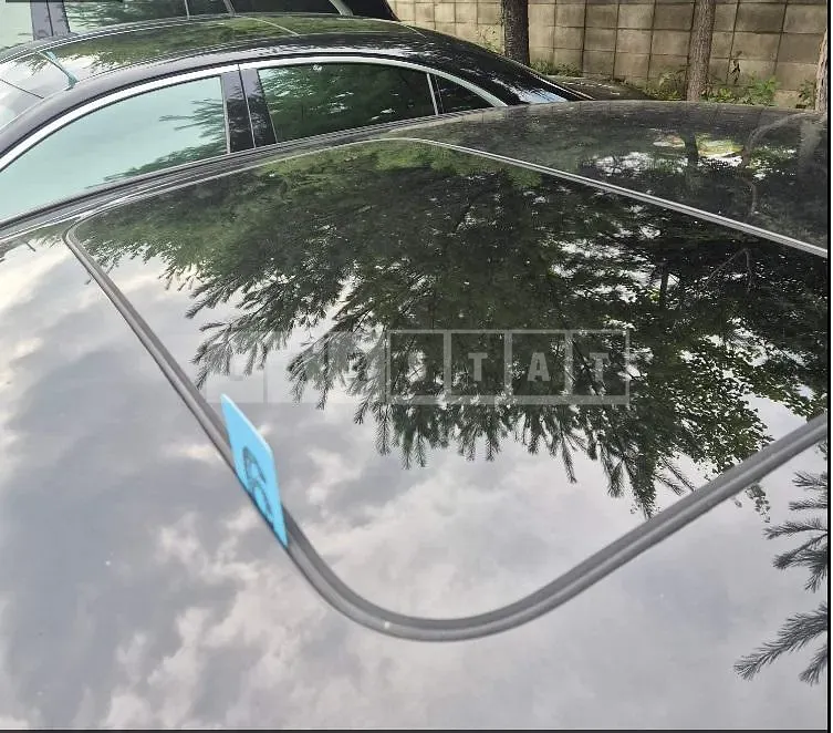 Photo 2 of 14: 2018 Mercedes-Benz E220 d, VIN WDDZF0EB6JA423909 — Korean insurance auction