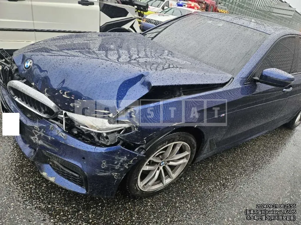 Photo 2 of 28: 2017 BMW 530i xDrive — Korean insurance auction