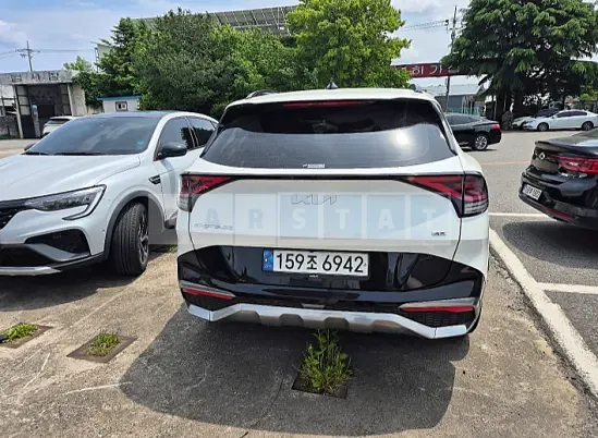 Photo 2 of 26: 2022 Kia Sportage — Korean insurance auction