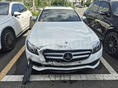 Photo 1 of 10: 2018 Mercedes-Benz E 200 — Korean insurance auction