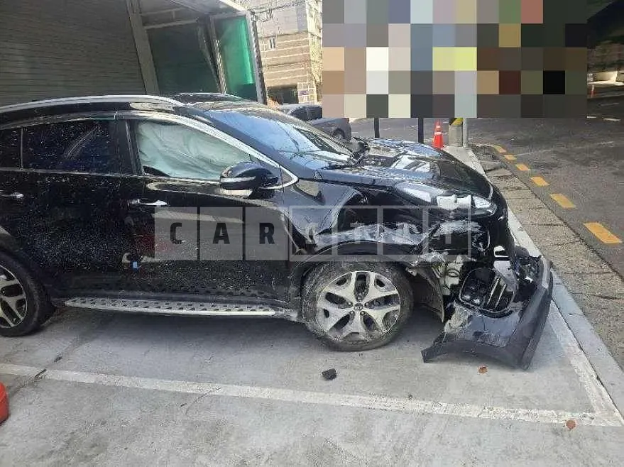 Photo 2 of 9: 2017 Kia Sportage — Korean insurance auction