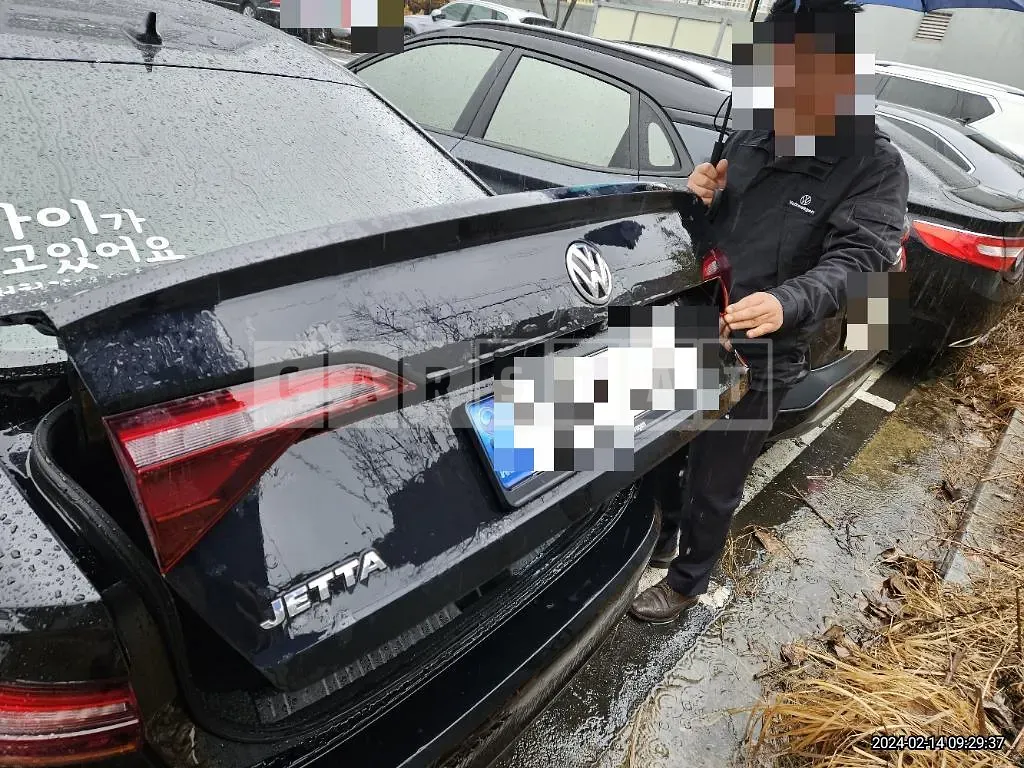 Photo 2 of 14: 2021 Volkswagen Jetta 1.4 TSI, VIN WVWZZZBUZMM092970 — Korean insurance auction