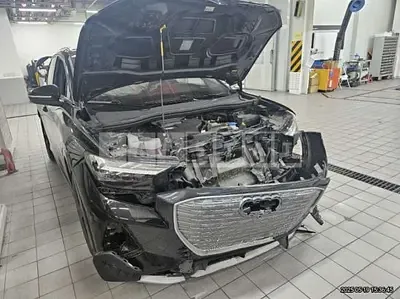 Photo 1 of 22: 2022 Audi Q4 e-tron 40 — Korean insurance auction