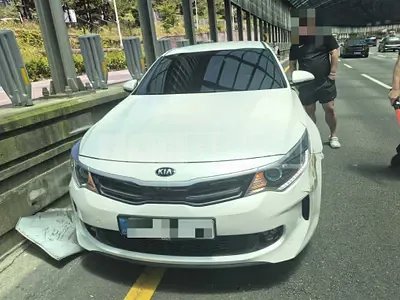 Photo 1 of 10: 2016 Kia K5 2.0 Hybrid — Korean insurance auction