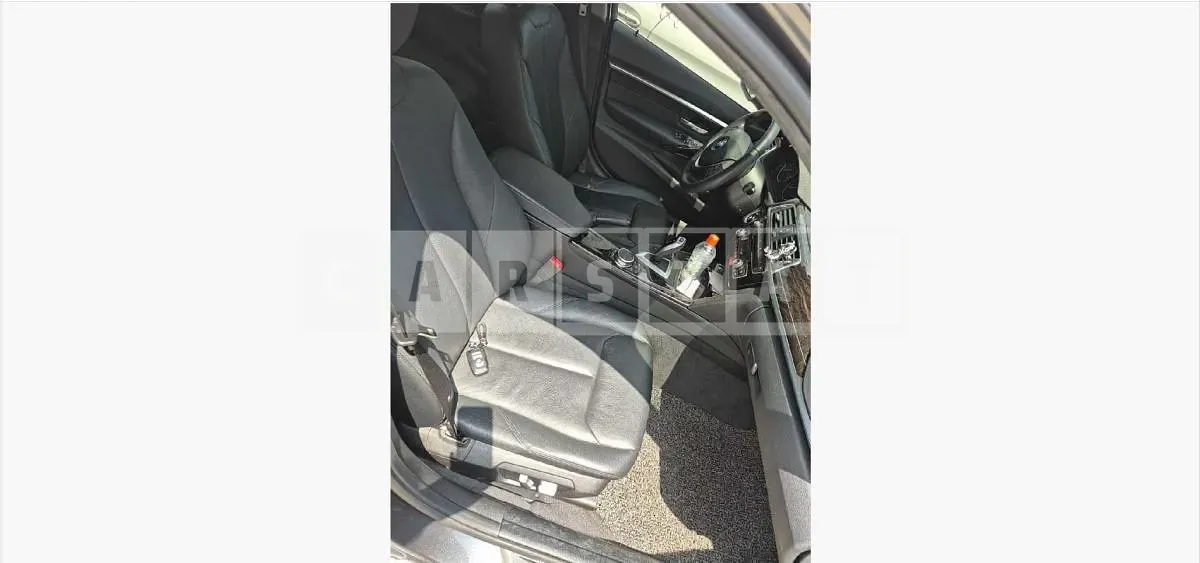 Photo 2 of 10: 2016 BMW 320i — Korean insurance auction