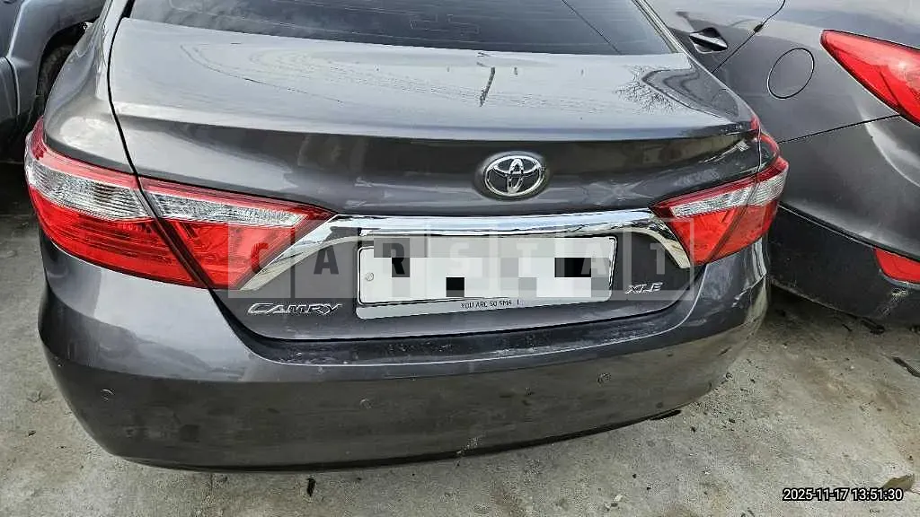 Photo 2 of 11: 2016 Toyota Camry — Korean insurance auction