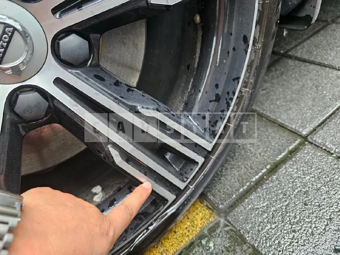 Photo 2 of 4: 2021 Volvo (parts) S60B5 Wheel, Light — Korean insurance auction