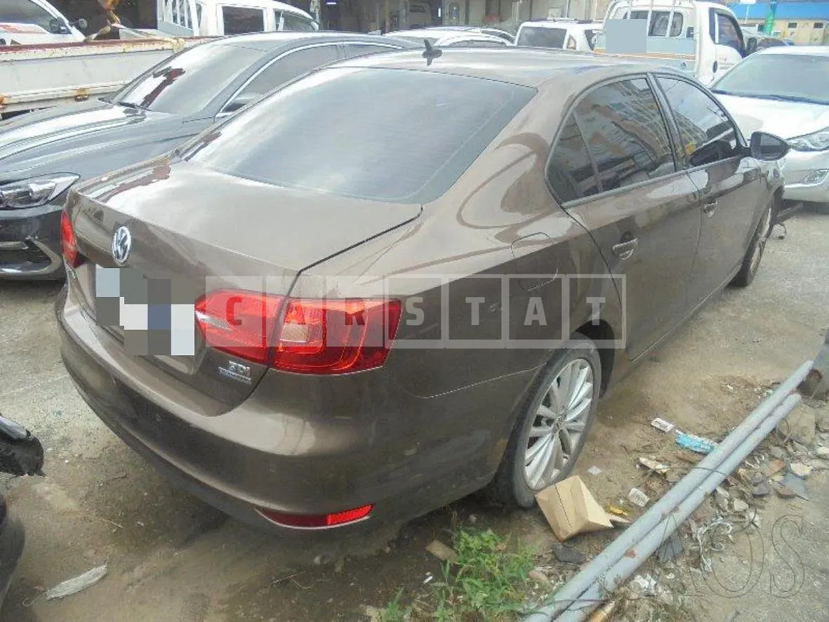 Photo 2 of 9: 2014 Volkswagen Jetta 1.6 TDI Blue Motion — Korean insurance auction