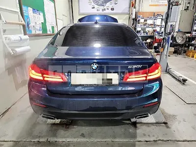 Photo 1 of 69: 2020 BMW 530i M Sport Package, VIN WBAJR510XLCD60093 — Korean insurance auction