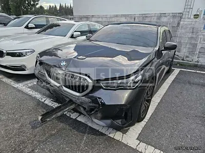Photo 1 of 19: 2024 BMW 520i — Korean insurance auction