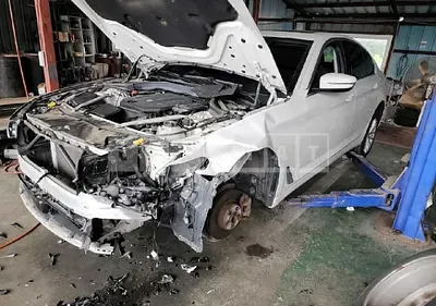 Photo 1 of 26: 2019 BMW 520d Luxury, VIN WBAJF3103KBS69861 — Korean insurance auction