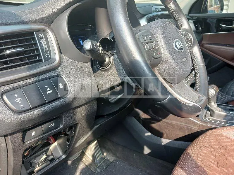 Photo 2 of 8: 2016 Kia Sorento, VIN KNAPH81ABGA195058 — Korean insurance auction