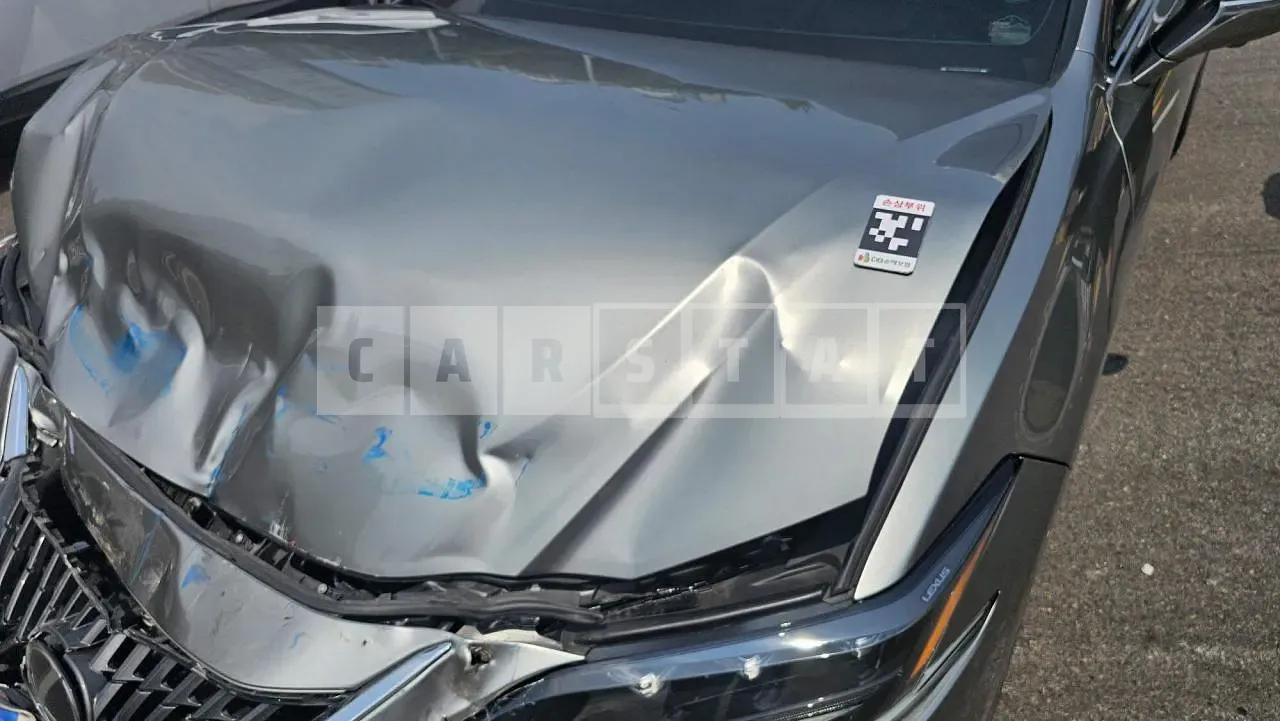 Photo 2 of 7: 2023 Lexus Es 300h, VIN JTHBA1C17P2019030 — Korean insurance auction