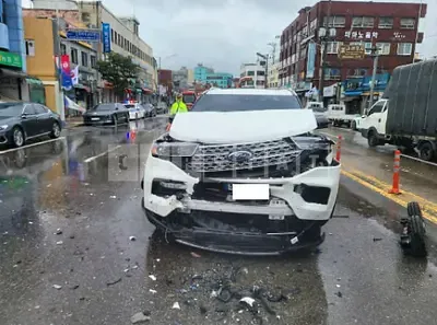 Photo 1 of 15: 2021 Ford Explorer 2.3 — Korean insurance auction