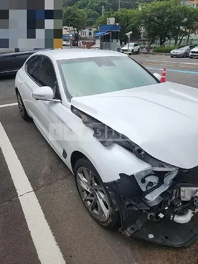 Photo 1 of 18: 2022 Genesis G70 2.0 — Korean insurance auction