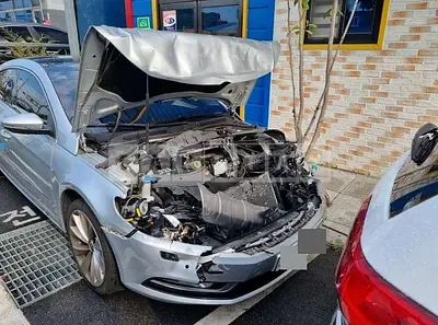 Photo 1 of 10: 2015 Volkswagen CC 2.0 TDI BMT, VIN WVWZZZ3CZGE506471 — Korean insurance auction