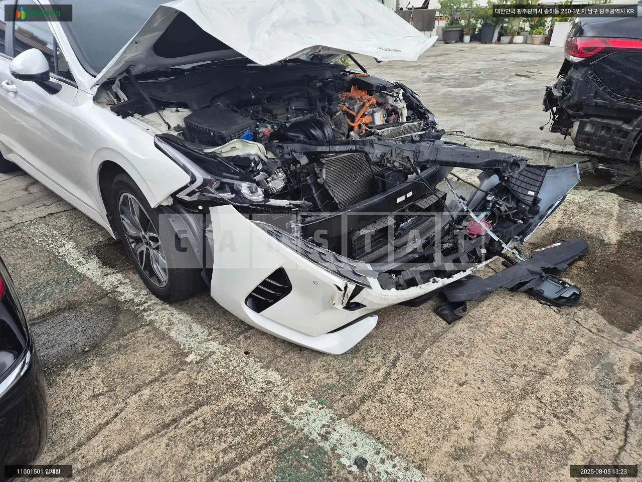 Photo 2 of 19: 2021 Kia K5 Hybrid, VIN KNAG341JBMA012220 — Korean insurance auction