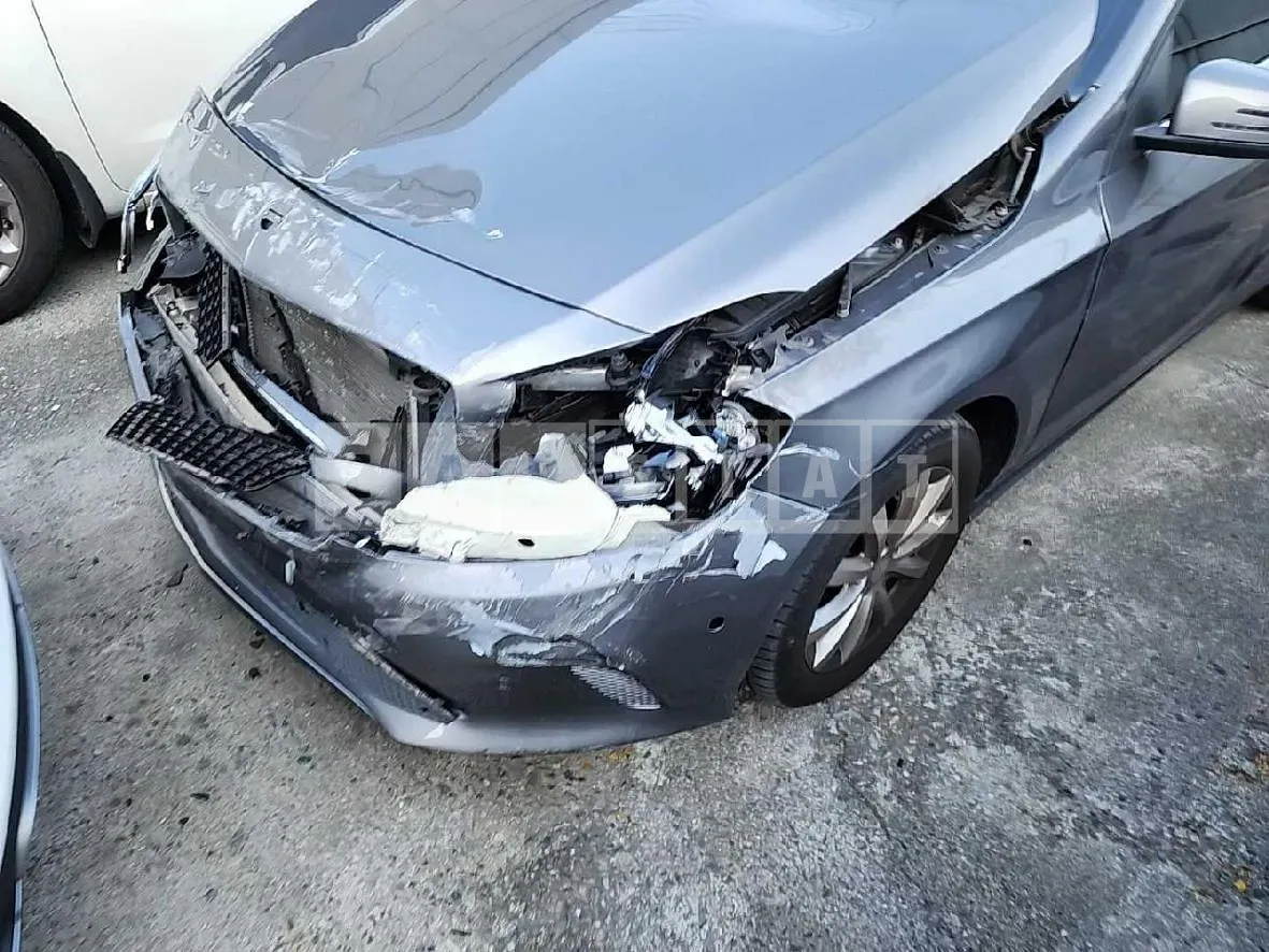 Photo 2 of 18: 2016 Mercedes-Benz A200, VIN WDDBF4DB2HJ531304 — Korean insurance auction