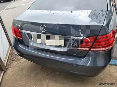 Photo 1 of 25: 2015 Mercedes-Benz E300, VIN WDDHF5FB1GB203281 — Korean insurance auction