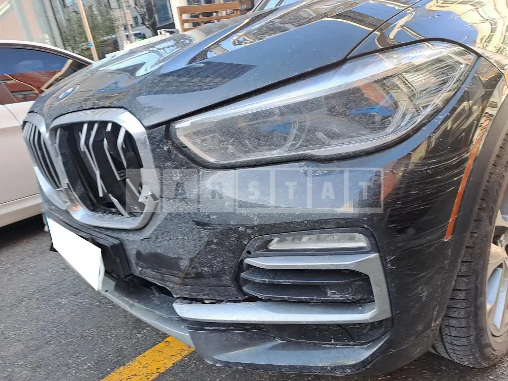 Photo 2 of 33: 2019 BMW X5 xDrive40i, VIN 5UXCR6C56KLL53842 — Korean insurance auction